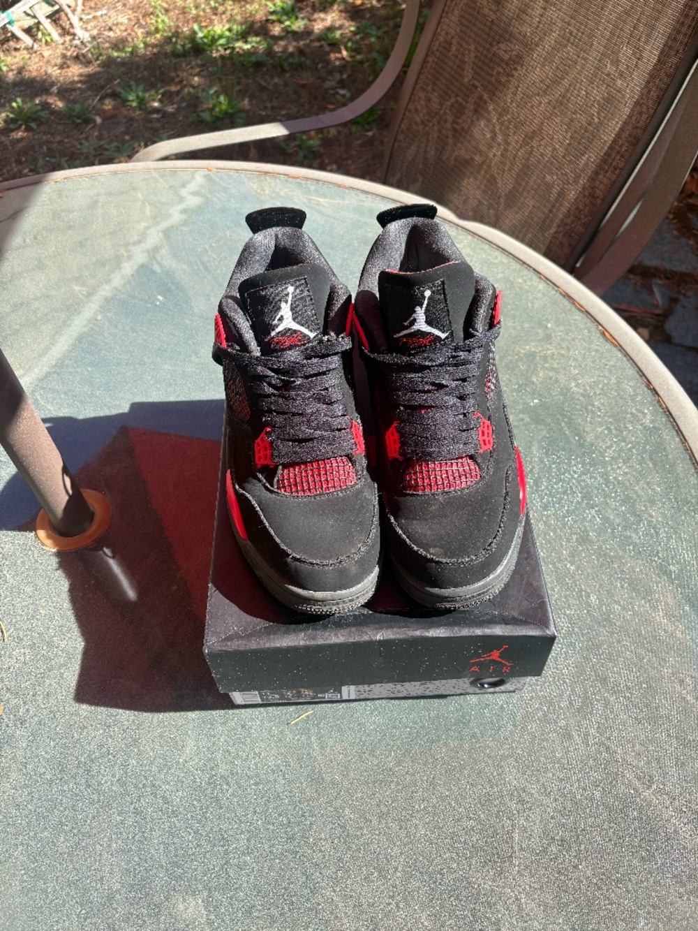 Air Jordan 4s Red Thunder Size 11 Mens USED